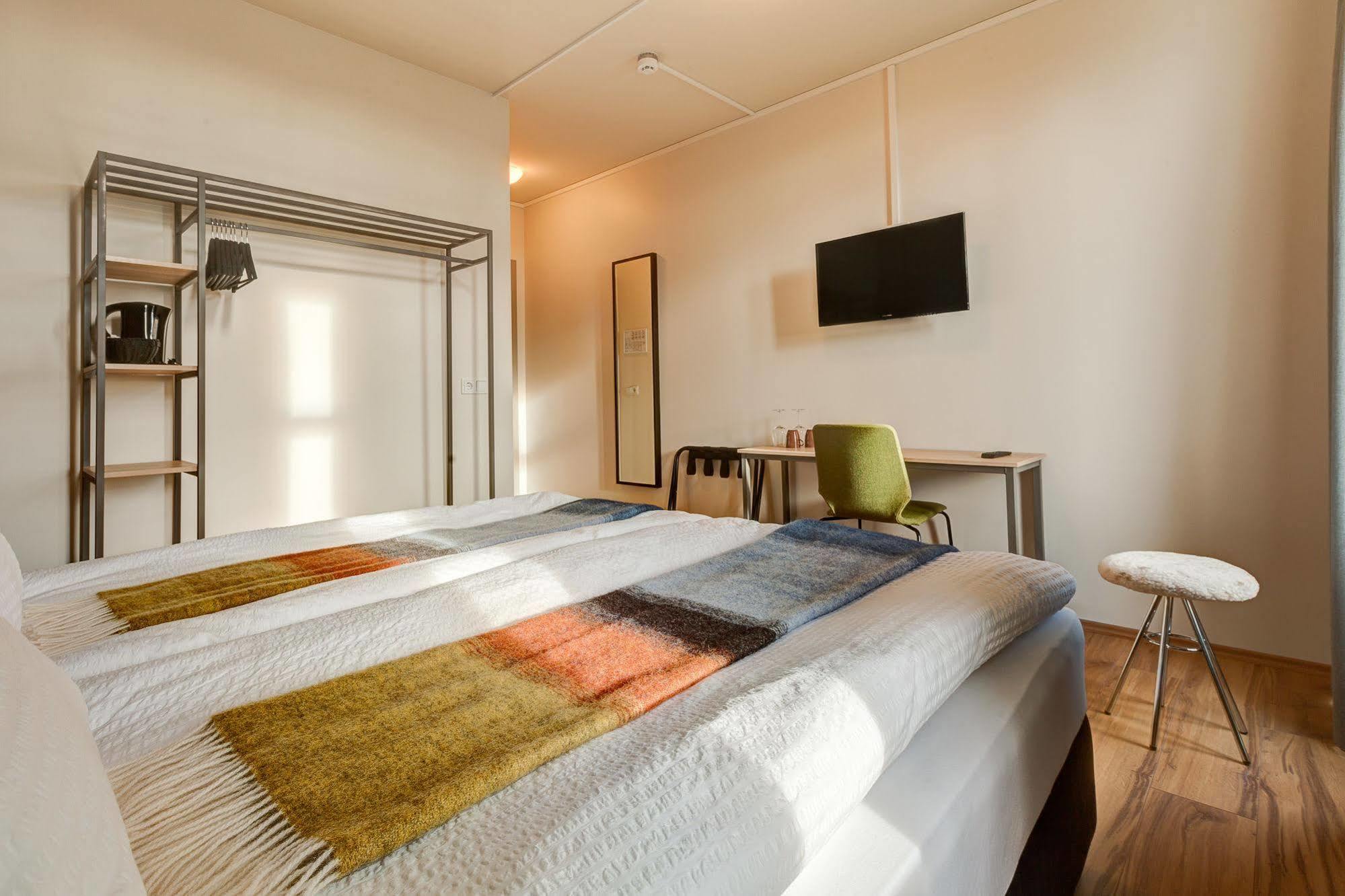 จีโอ โฮเต็ล กรินดาวิก Hotel ภายนอก รูปภาพ